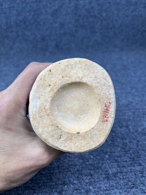古玩陶瓷青花釉里紅堆白花卉紋琵琶侍女塑像拍賣,當前價格2388元