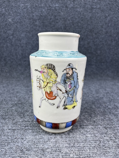 古玩陶瓷八仙人物賞瓶拍賣,當前價格3988元