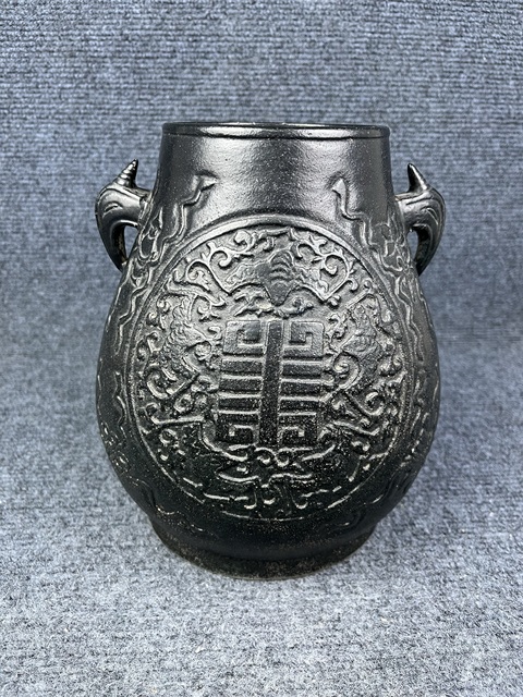 古玩陶瓷鐵銹釉鹿頭尊拍賣,當(dāng)前價格7988元