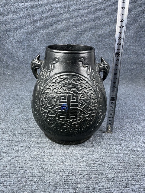 古玩陶瓷鐵銹釉鹿頭尊拍賣,當(dāng)前價格7988元