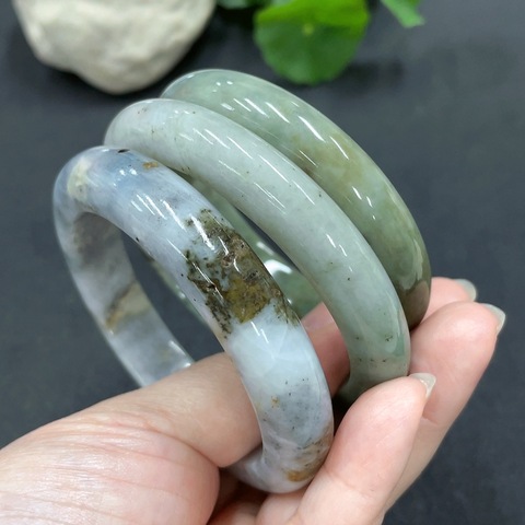 古玩玉器精品天然翡翠手鐲3件一起55.5/54.2/54.2圈口拍賣，當前價格299元