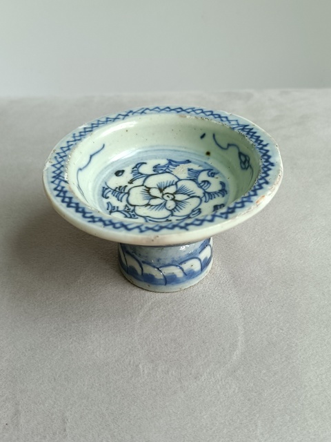 古玩陶瓷青花纏枝花紋高足貢盤拍賣,當前價格178元