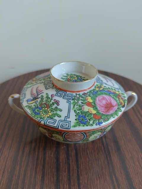 古玩陶瓷廣彩花鳥紋參盅拍賣，當前價格680元