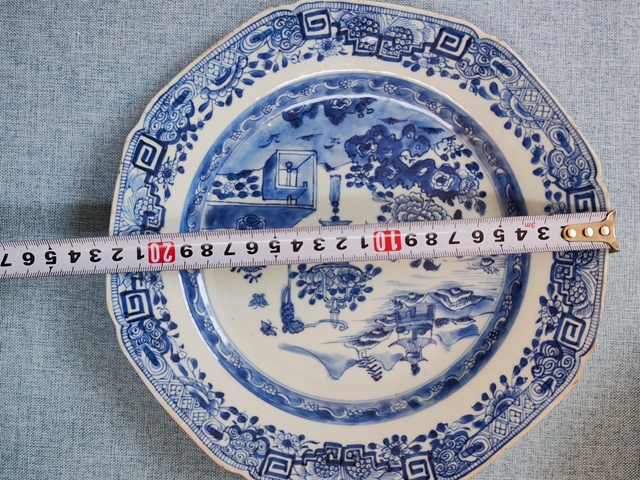古玩陶瓷清乾隆時期青花山水樓閣八方盤拍賣，當前價格1880元