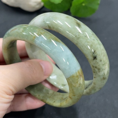 古玩玉器169兩條F17905131 翡翠正圈手鐲一手走 58.8/56.7圈口拍賣,當前價格198元