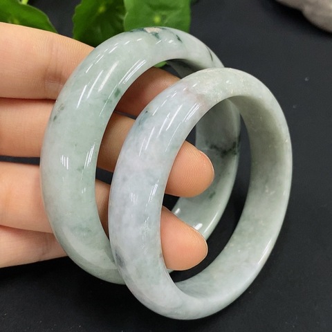 古玩玉器171兩條F17935555 翡翠正圈手鐲 卡57/58左右拍賣,當前價格198元