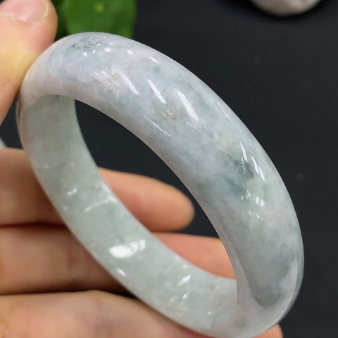 古玩玉器171兩條F17935555 翡翠正圈手鐲 卡57/58左右拍賣,當前價格198元