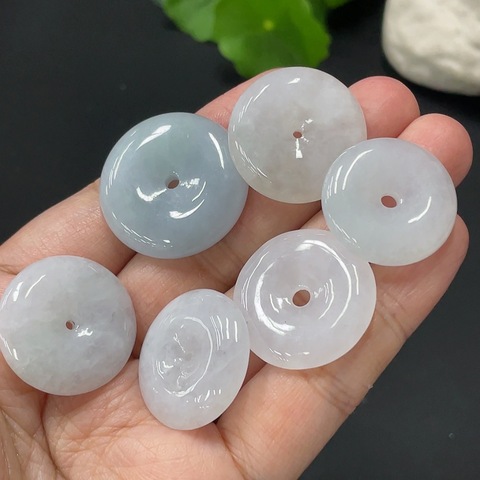 古玩玉器173翡翠平安扣一組拍賣，當前價格298元