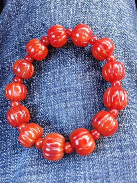 古玩玉器天然南紅瑪瑙“瓜棱珠串”拍賣,當(dāng)前價(jià)格819元