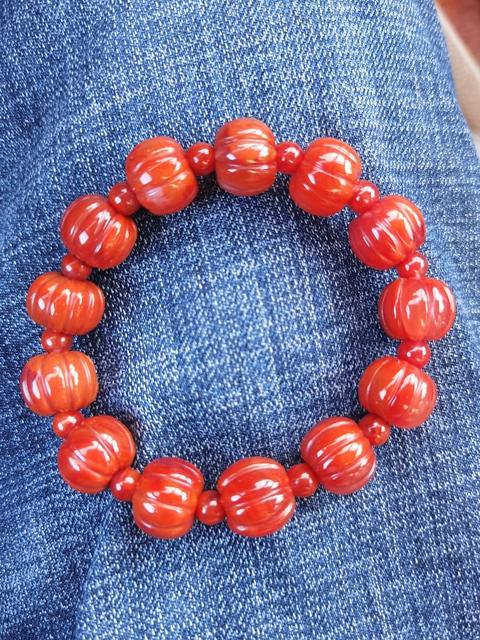 古玩玉器天然南紅瑪瑙“瓜棱珠串”拍賣,當(dāng)前價(jià)格819元