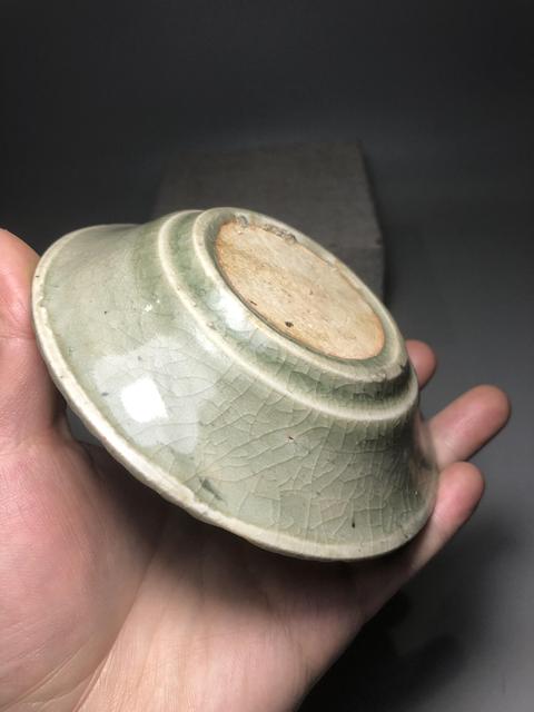 古玩陶瓷明,景德鎮(zhèn)窯翠青釉葵口出筋盤拍賣,當(dāng)前價(jià)格1600元