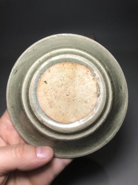 古玩陶瓷明,景德鎮(zhèn)窯翠青釉葵口出筋盤拍賣,當(dāng)前價(jià)格1600元