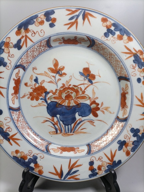 古玩陶瓷清早期青花加彩蝶戀花紋盤拍賣,當前價格3000元