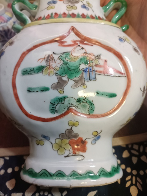 古玩陶瓷民國(guó)五彩開光人物故事紋雙耳尊拍賣,當(dāng)前價(jià)格3888元