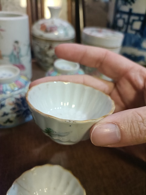 古玩陶瓷道咸粉彩人物故事紋花口杯拍賣，當前價格3888元