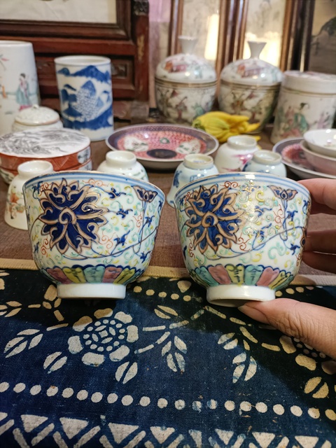 古玩陶瓷光緒青花加彩纏枝花卉紋仰鐘杯拍賣,當前價格4500元