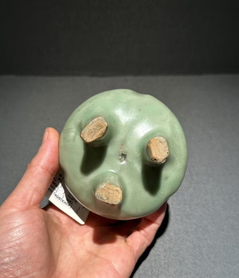 古玩陶瓷元代龍泉窯刻花小琴爐拍賣，當前價格55000元