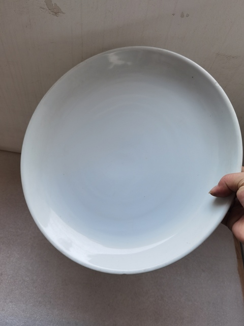 古玩陶瓷白釉唇口盤拍賣，當前價格550元