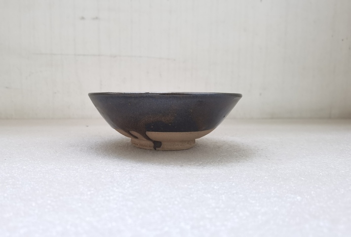 古玩陶瓷磁州窯茶葉末釉茶碗拍賣，當前價格450元