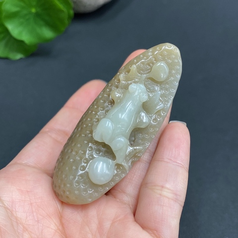 古玩玉器180和田玉掛件 呱呱來財 總重約46.5g拍賣,當前價格198元