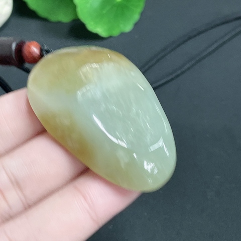 古玩玉器184天然和田玉觀音掛件 含繩重31.25g拍賣，當(dāng)前價格270元