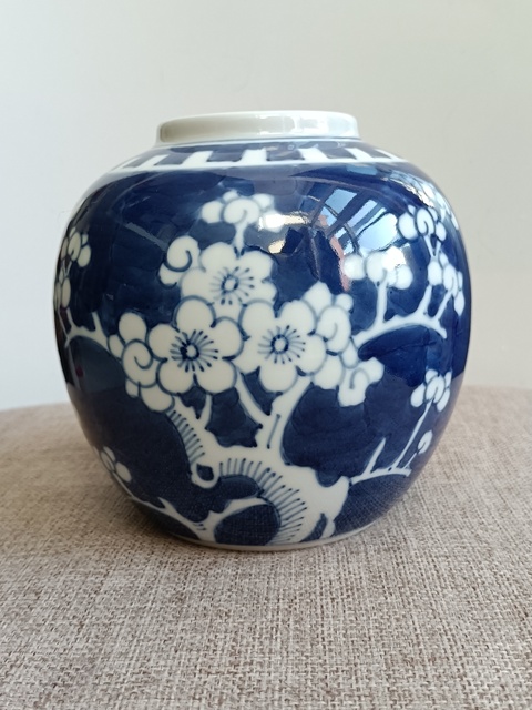 古玩陶瓷青花冰梅紋罐拍賣,當前價格598元