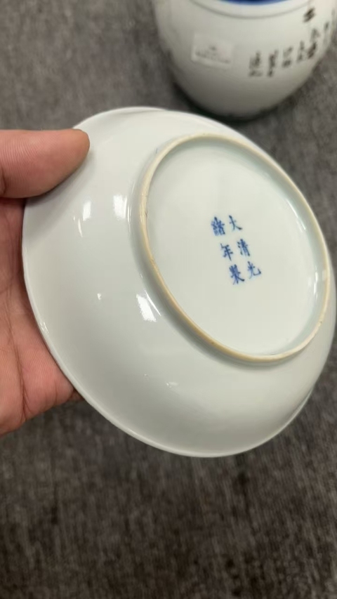 古玩陶瓷光緒官窯胎+民國名家仙搓花鳥盤拍賣,當前價格6800元