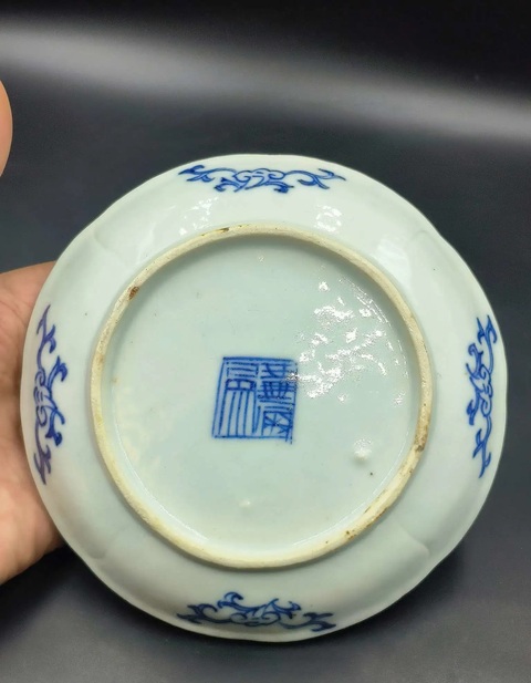 古玩陶瓷青花淡描花卉紋調色盤拍賣，當前價格1888元