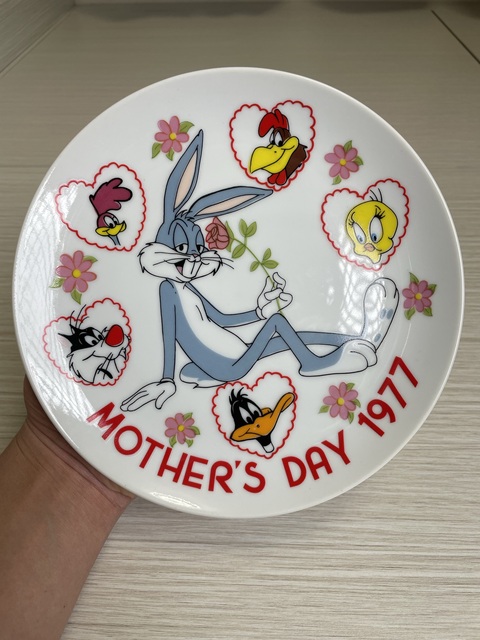 古玩陶瓷1977年 美國華納Warner Bros.，全球級別感恩母親節收藏賞拍賣，當前價格190元