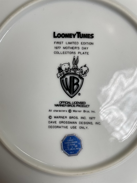 古玩陶瓷1977年 美國華納Warner Bros.，全球級別感恩母親節收藏賞拍賣，當前價格190元