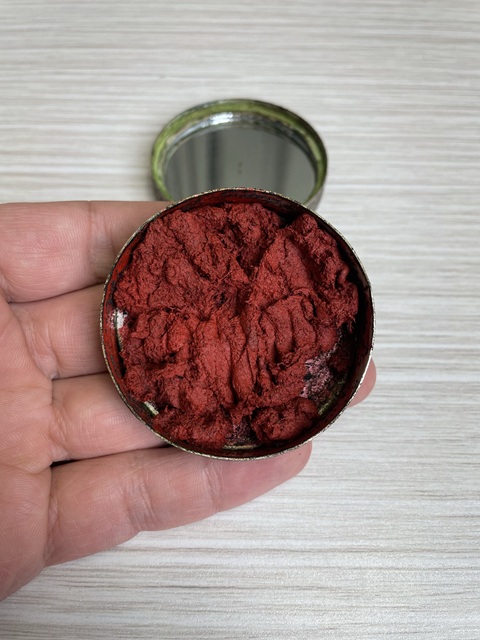 古玩陶瓷民國 銅鍍銀鑲嵌老瓷片 粉彩羅漢圖胭脂粉盒拍賣,當前價格280元