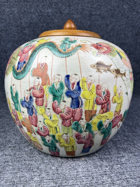 古玩陶瓷（保真卡）粉彩百子鬧春紋西瓜罐拍賣，當前價格9999元