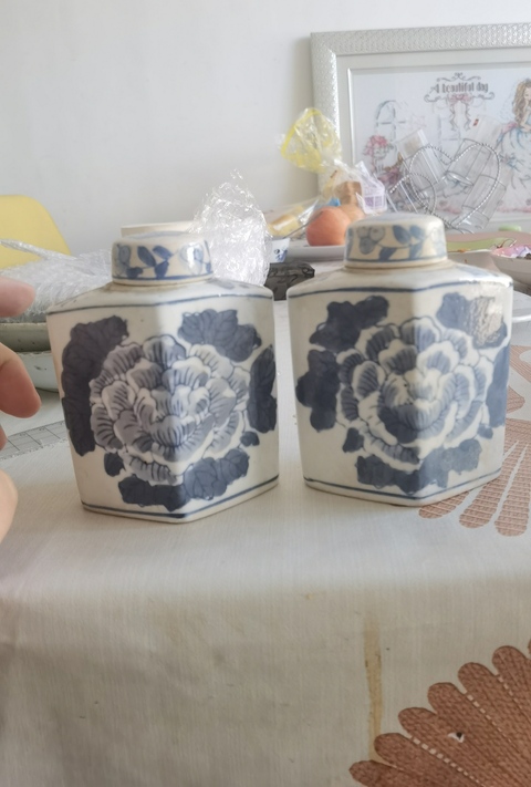 古玩陶瓷創匯 花卉紋蓋罐拍賣,當前價格299元