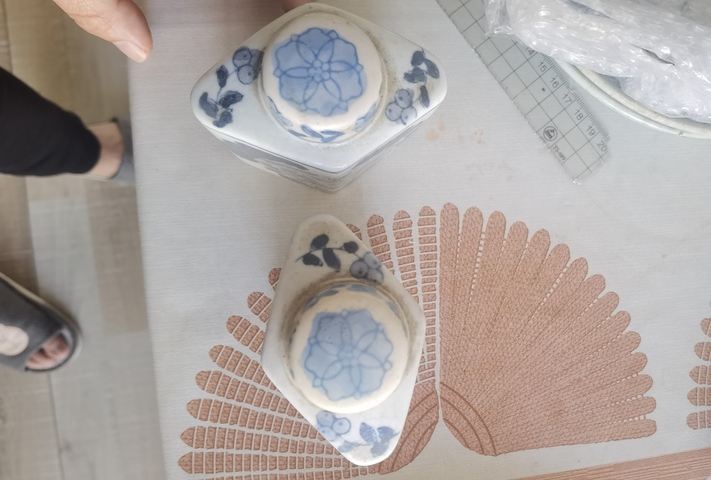 古玩陶瓷創匯 花卉紋蓋罐拍賣,當前價格299元