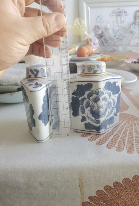 古玩陶瓷創匯 花卉紋蓋罐拍賣,當前價格299元