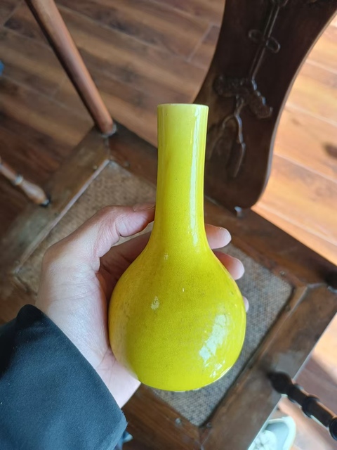 古玩陶瓷黃釉錐把瓶拍賣，當前價格3500元