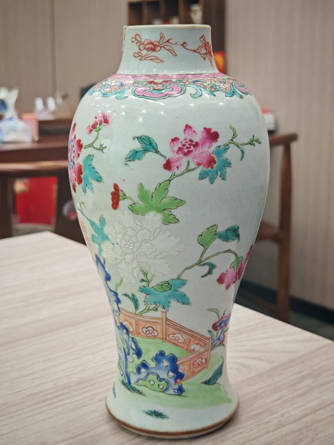 古玩陶瓷粉彩雞腿瓶拍賣，當前價格3800元