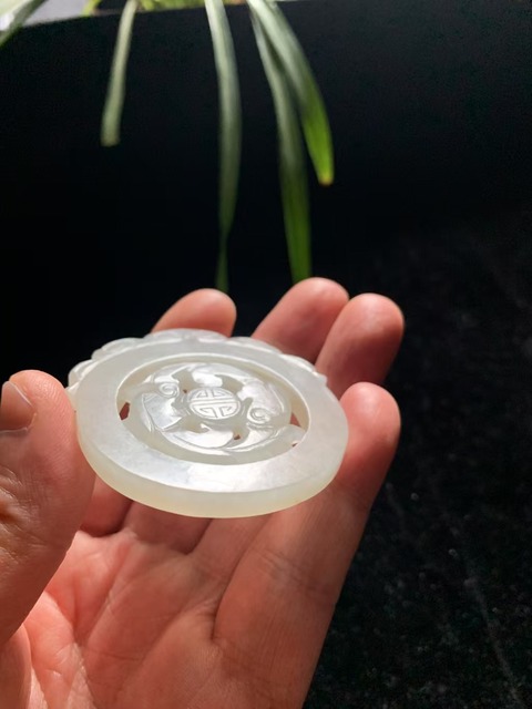 古玩玉器清代和田玉雕“轉芯佩”拍賣，當前價格88000元