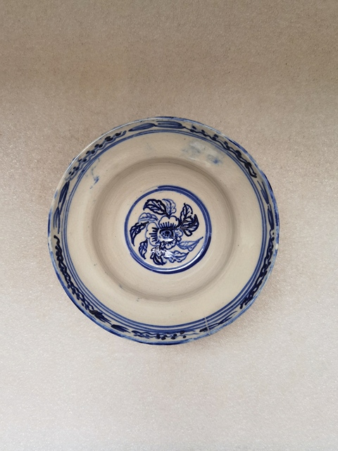 古玩陶瓷青花花卉紋折腰碗拍賣，當(dāng)前價(jià)格750元