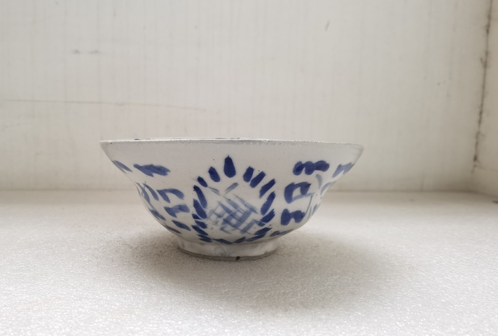 古玩陶瓷耀州窯青花花卉紋壽字折腰碗拍賣，當前價格680元