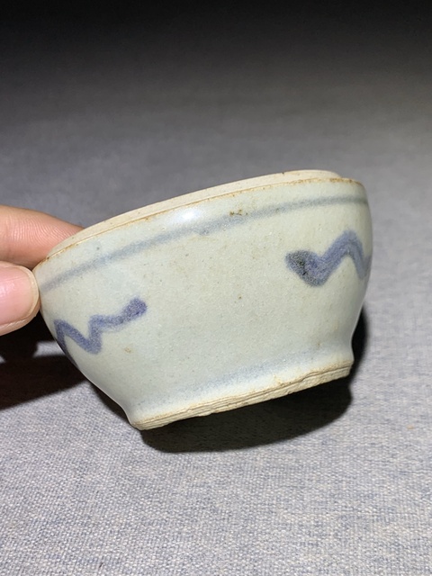 古玩陶瓷（虧出，不議價）明代青花花卉紋粉盒拍賣，當前價格2000元