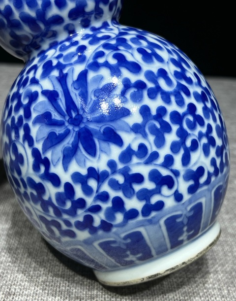 古玩陶瓷民國—解放初期 青花細路纏枝蓮紋葫蘆瓶拍賣，當前價格2900元
