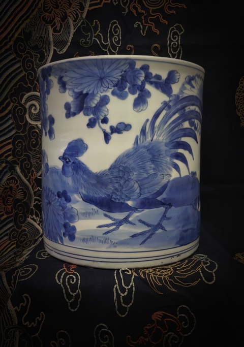 古玩陶瓷清中期大雞圖青花大筆海(口徑22厘米)拍賣,當前價格38888元