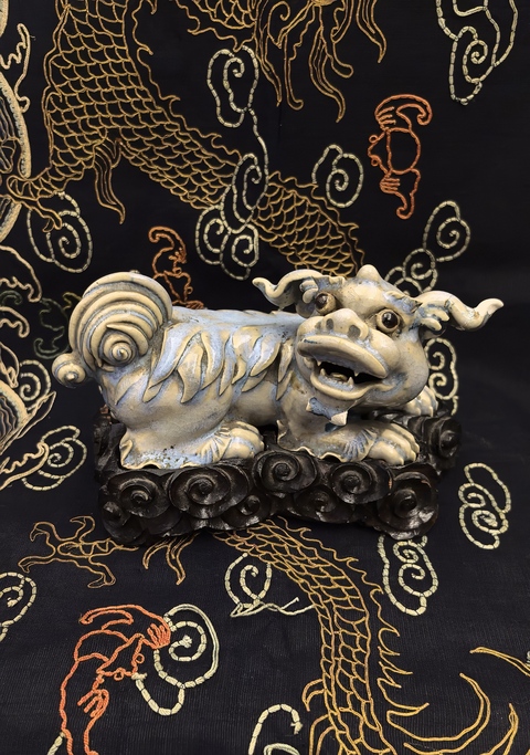 古玩陶瓷清中期鈞釉獅子擺件拍賣，當(dāng)前價(jià)格11888元