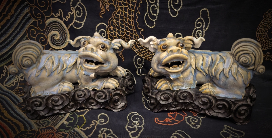 古玩陶瓷清中期鈞釉獅子擺件拍賣，當(dāng)前價(jià)格11888元