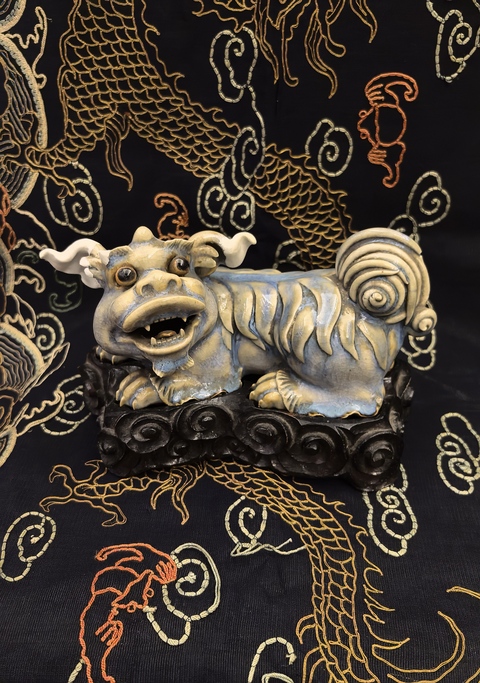 古玩陶瓷清中期鈞釉獅子擺件拍賣，當(dāng)前價(jià)格11888元