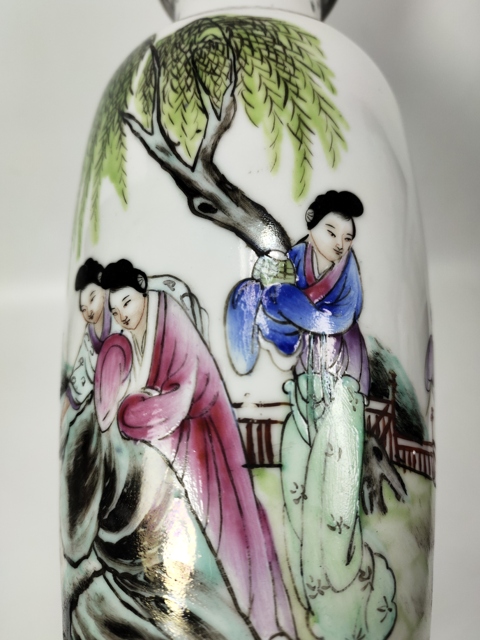 古玩陶瓷民國-粉彩仕女人物圖撇口瓶拍賣，當前價格3699元