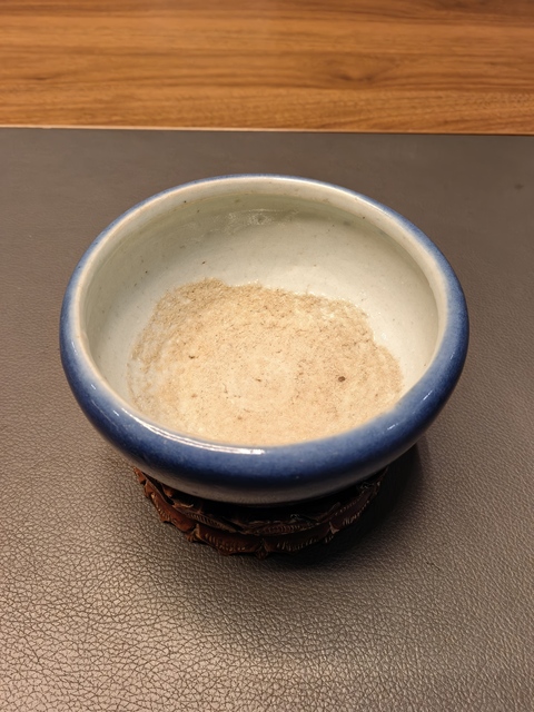 古玩陶瓷乾隆一把抓霽藍(lán)釉小爐拍賣,當(dāng)前價(jià)格1280元