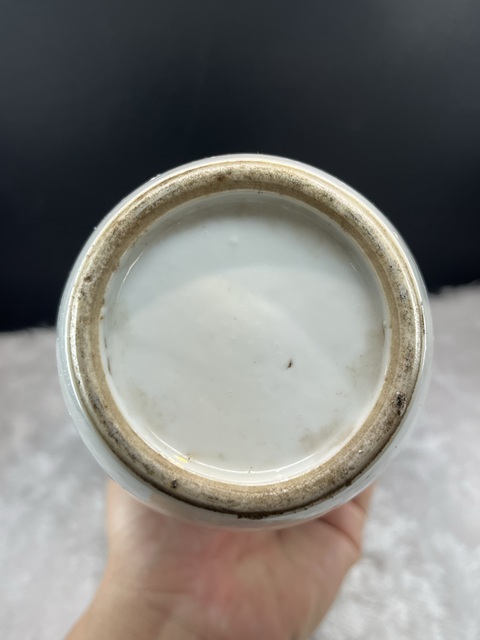 古玩陶瓷粉彩人物觀音瓶拍賣，當前價格5600元