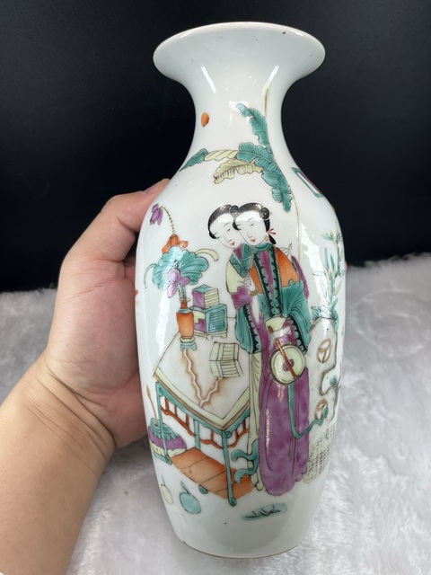 古玩陶瓷粉彩人物觀音瓶拍賣，當前價格5600元